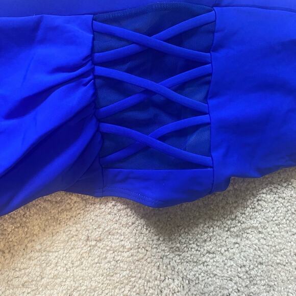 NWOT- 3XL Royal blue bikini set by younique. Cut out sides. Adjustable straps. - Picture 3 of 10